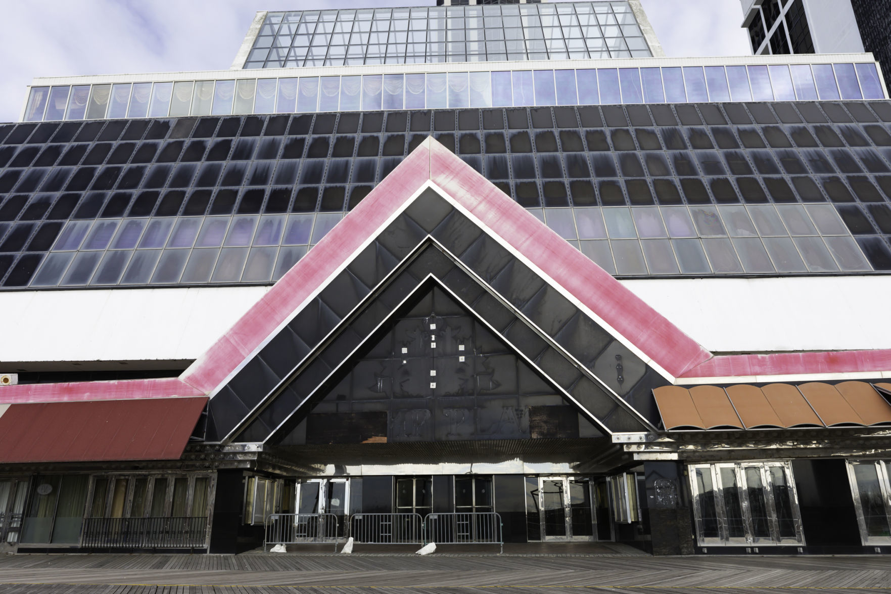 nws_plaza